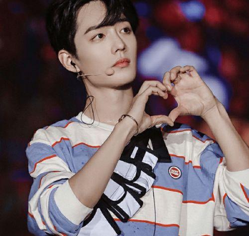 娱乐八卦爆料青簪行,明星恋情曝光,剧情反转引热议 第3张 娱乐八卦爆料青簪行,明星恋情曝光,剧情反转引热议 第3张